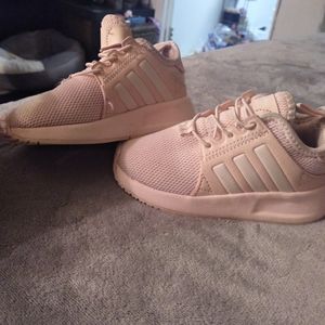 Toddler Adidas sneakers barely used